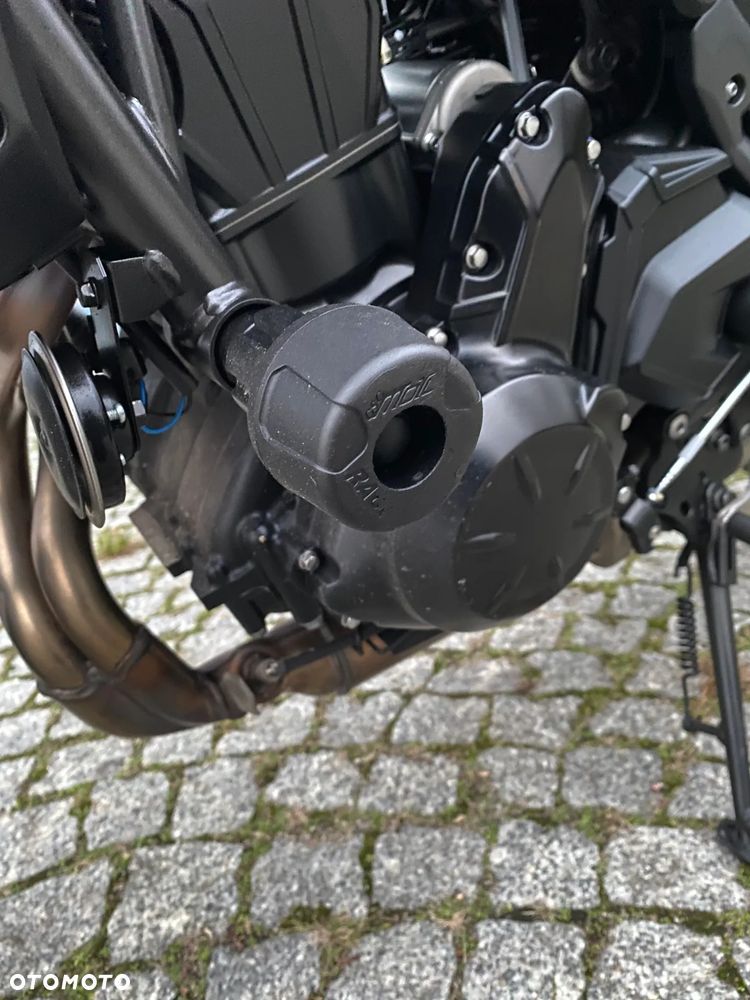 Kawasaki Z 650 - 10