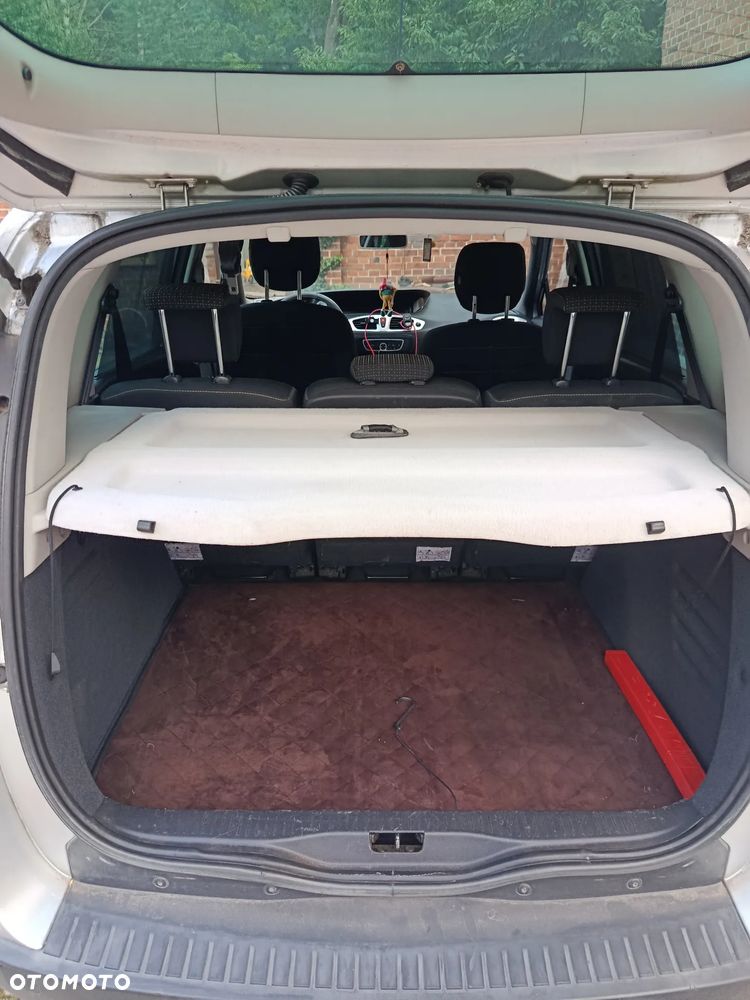 Renault Scenic 1.6 16V Authentique - 12