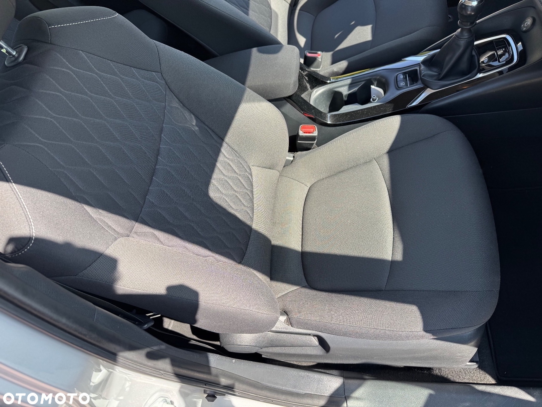 Toyota Corolla 1.6 Comfort - 40