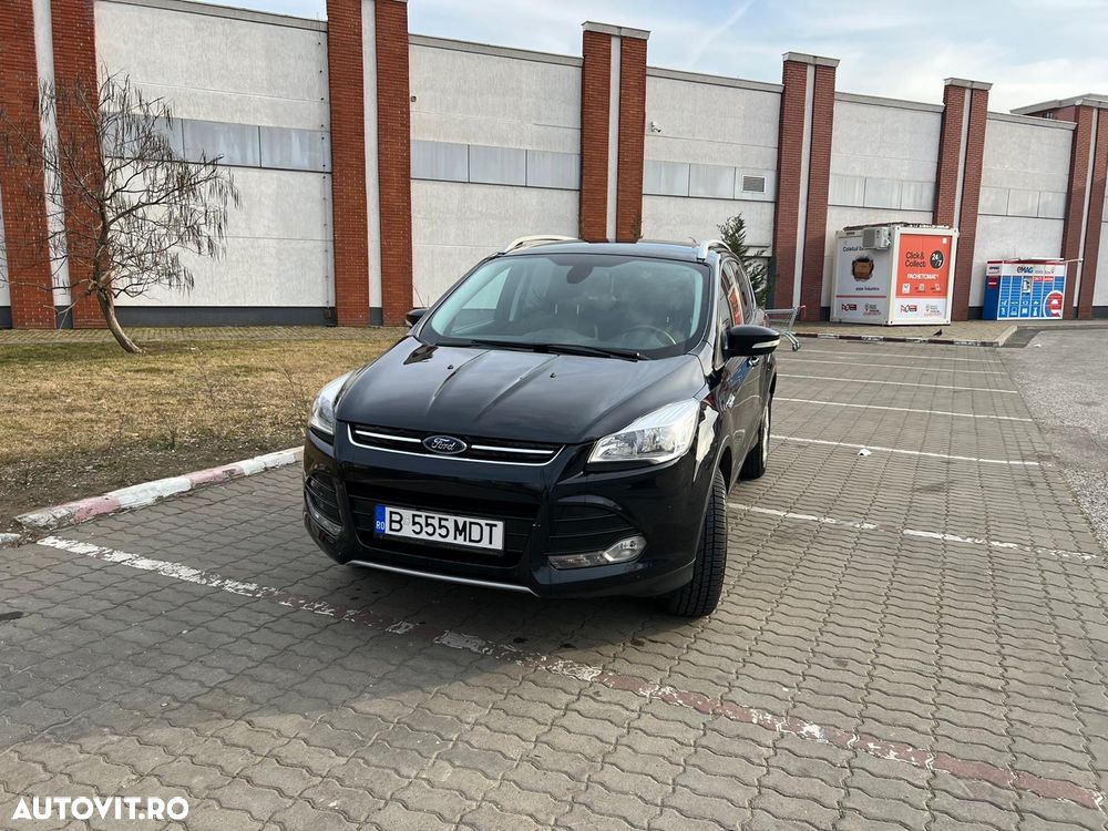 Ford Kuga 2.0 TDCi Powershift 4WD Titanium - 2
