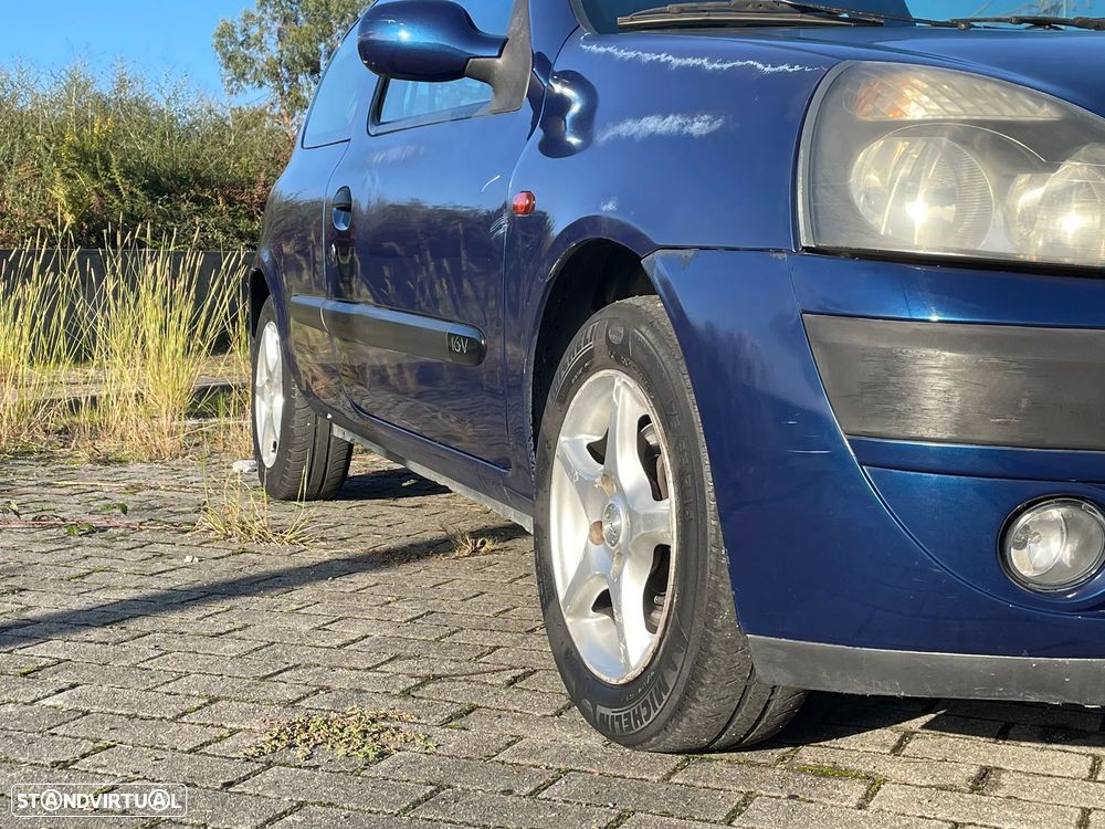 Renault Clio 1.2 16V Privilège - 3