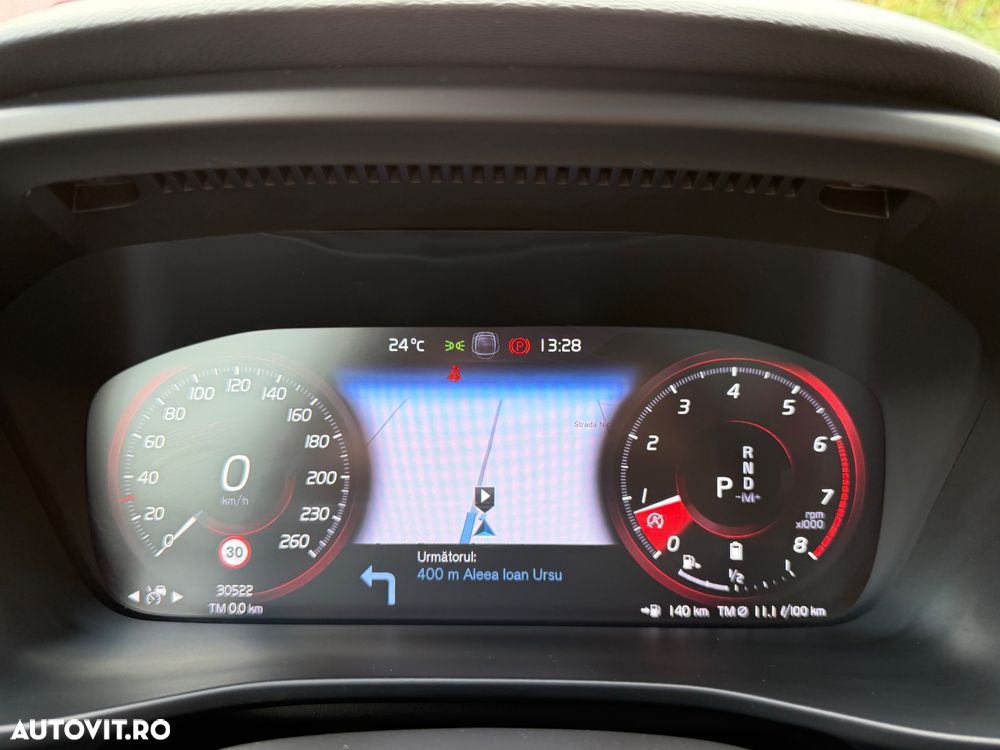 Volvo XC 40 B4 AT8 AWD Mild Hybrid Inscription - 6