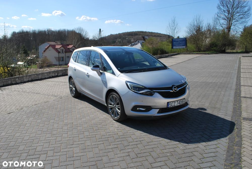 Opel Zafira 1.6 CDTI Elite S&S - 11