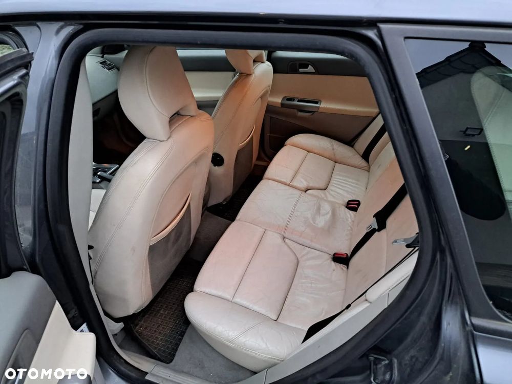 Volvo V50 T5 AWD Momentum - 10