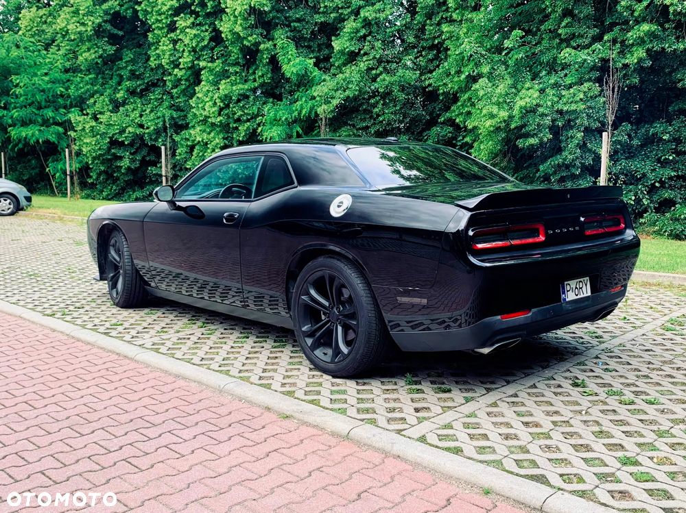 Dodge Challenger 5.7 R/T - 4
