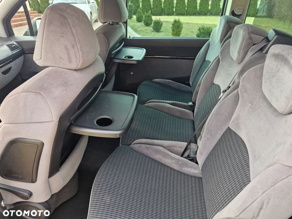 Citroën C8 2.0 HDi Style - 17