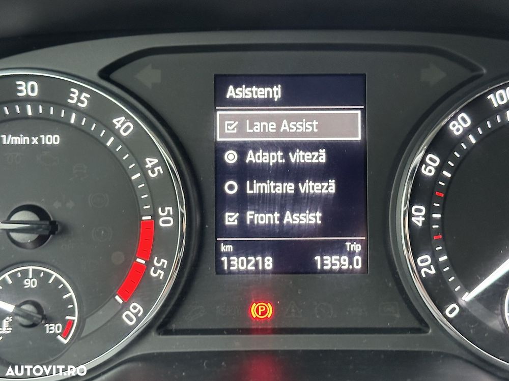 Skoda Octavia 2.0 TDI STYLE - 11