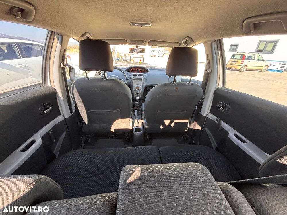 Toyota Yaris 1.33 VVT-i Sol - 12