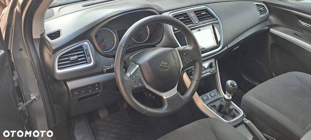Suzuki S-Cross - 6