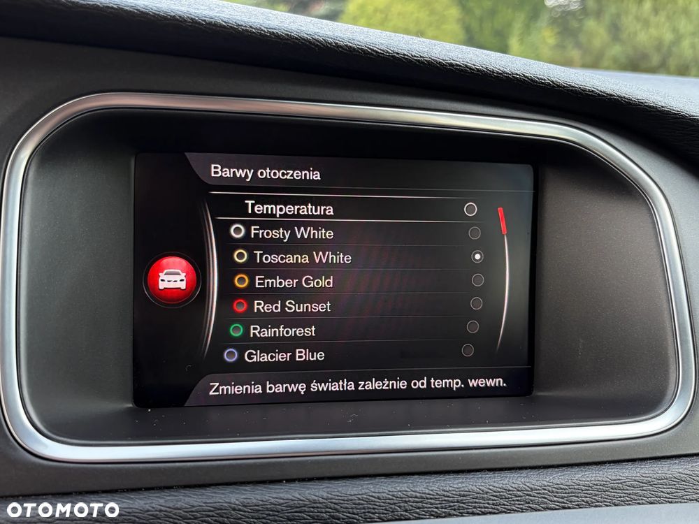 Volvo V40 T2 Momentum - 34