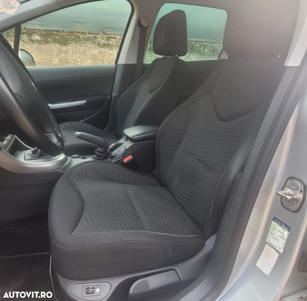 Peugeot 308 155 THP Platinum - 12