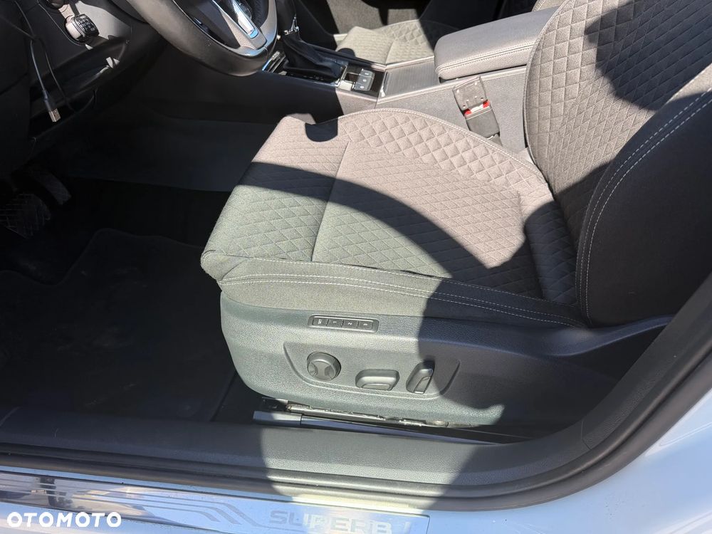 Skoda Superb 2.0 TDI 4x4 Ambition DSG - 12