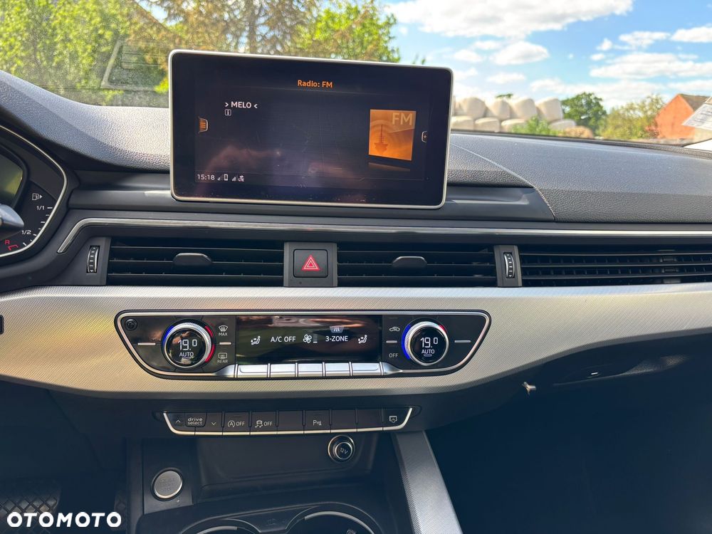 Audi A4 Limousine 2.0 TDI Sport S tronic - 23