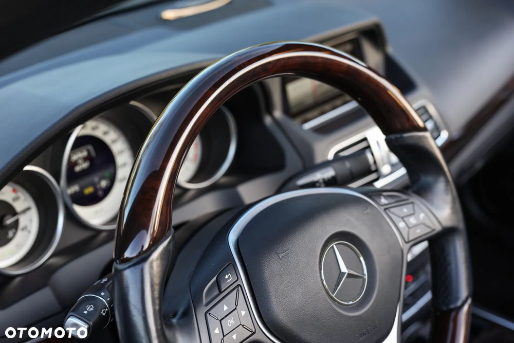 Mercedes-Benz Klasa E - 15