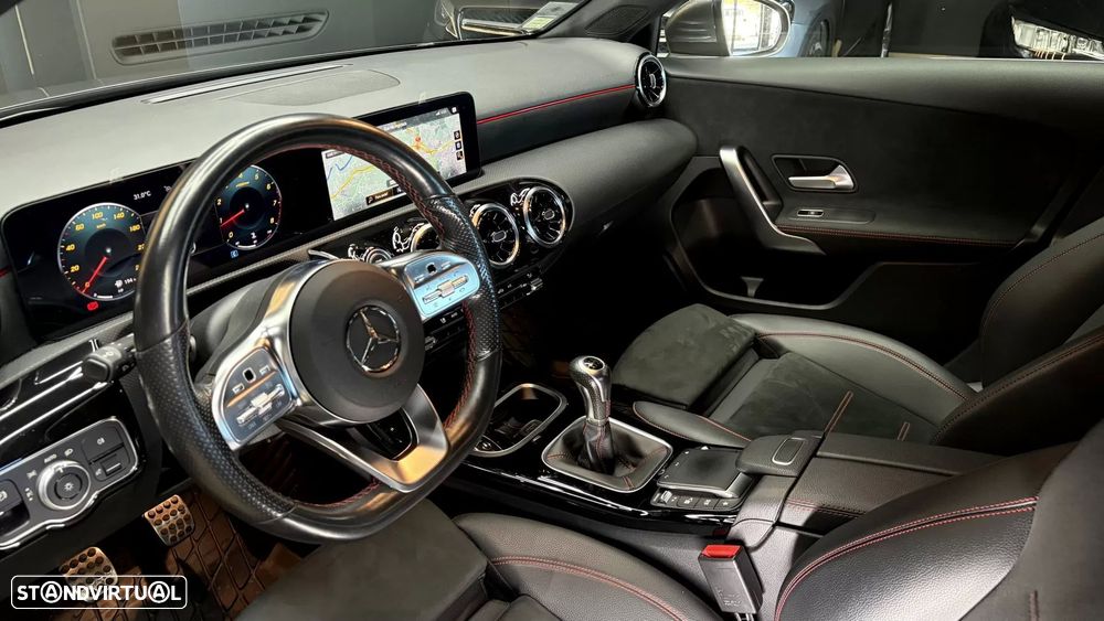 Mercedes-Benz A 200 AMG Line - 33