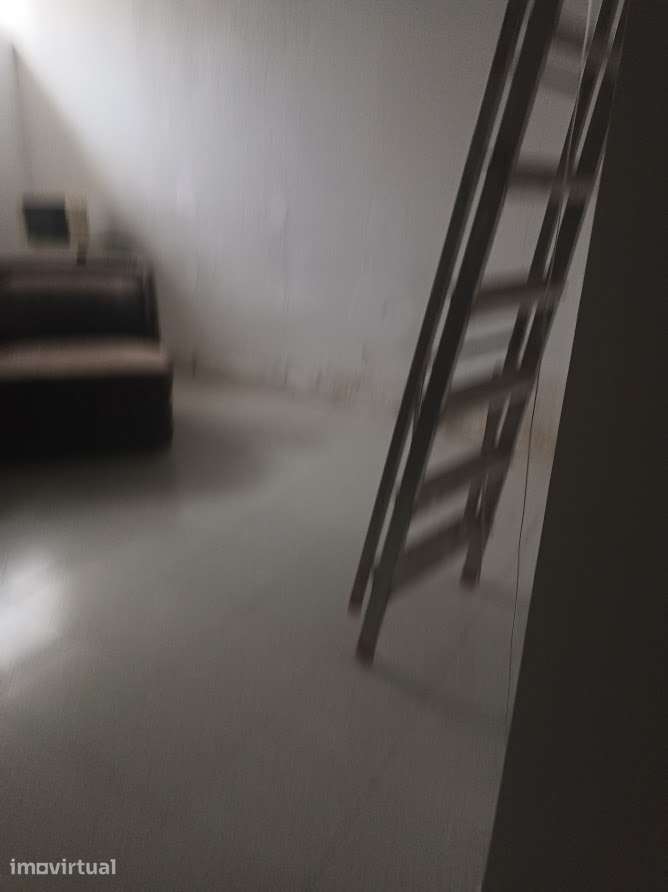 Vende-se Loja Algés Miraflores 60 m2 R/Chão - Grande imagem: 4/7