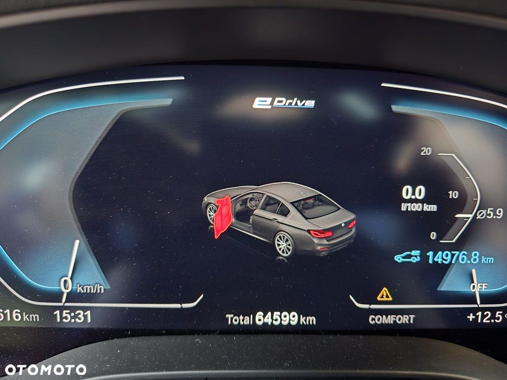 BMW Seria 5 530i xDrive mHEV M Sport sport - 15