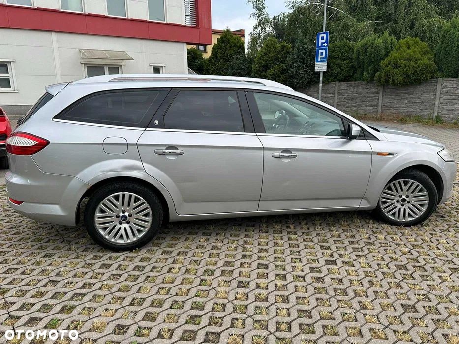 Ford Mondeo 2.0 TDCi Ghia - 8
