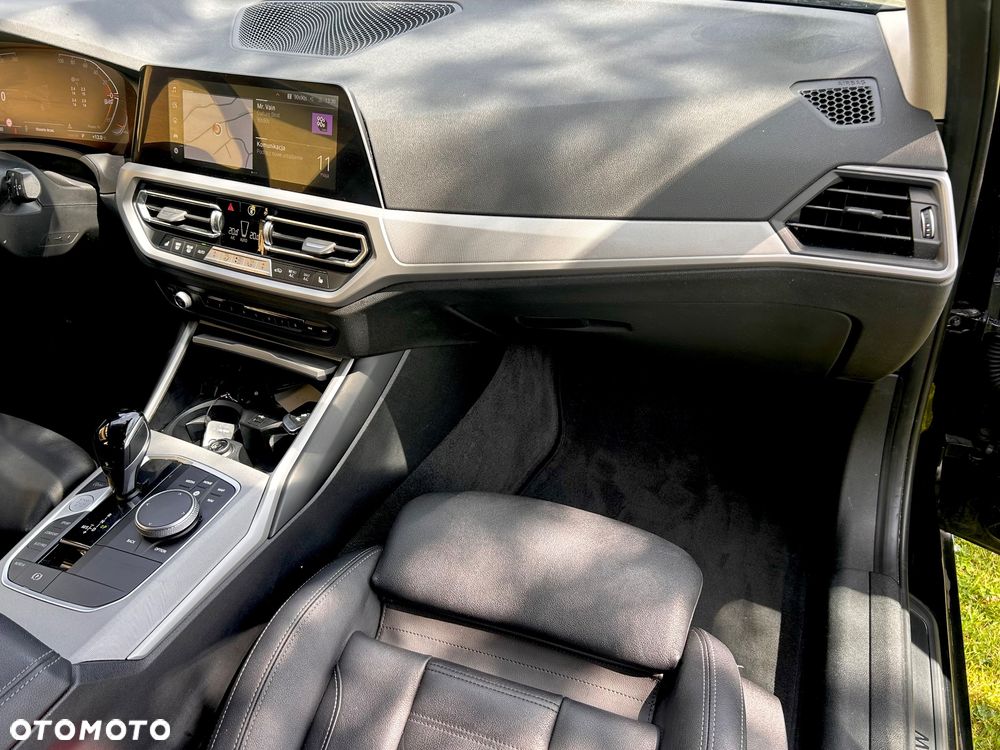BMW Seria 3 318i Luxury Line sport - 11