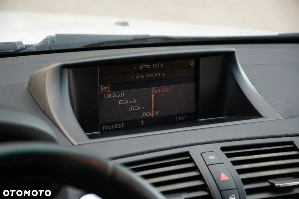 BMW Seria 1 116i - 16
