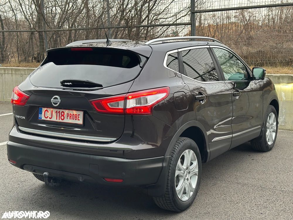 Nissan Qashqai 1.6 DCI 4 x 4 DPF tekna - 23