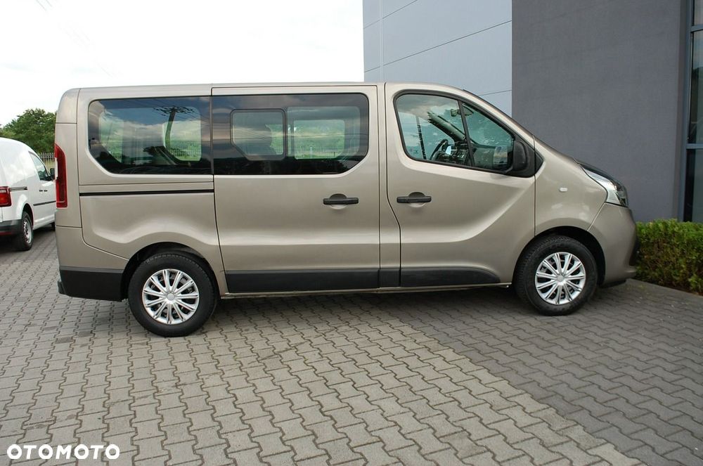 Renault Trafic - 18