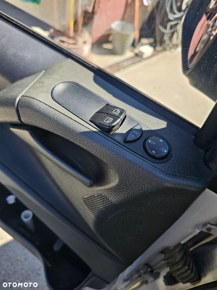 Mercedes-Benz VITO - 9