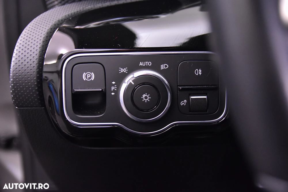 Mercedes-Benz A 180 7G-DCT - 14