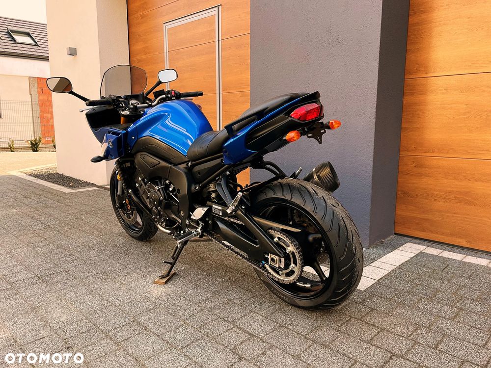 Yamaha FZ8 - 7