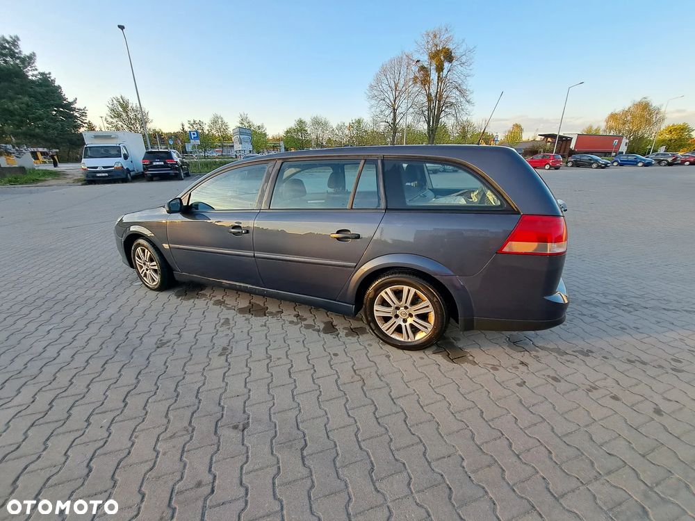 Opel Vectra 1.9 CDTI Essentia - 4