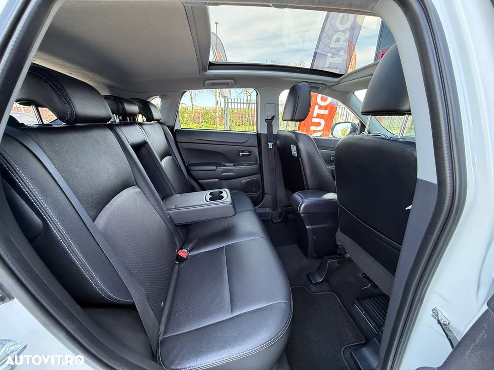 Mitsubishi ASX 1.8 DID 4WD Instyle U06 - 16