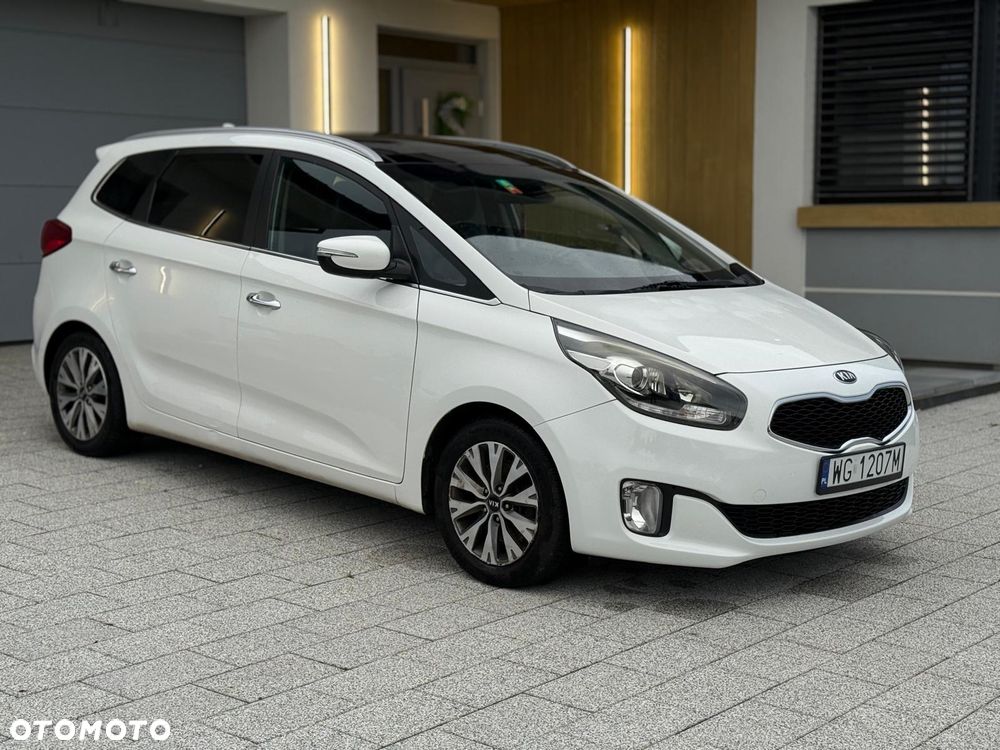 Kia Carens 1.7 CRDi L 7os 7DCT - 1