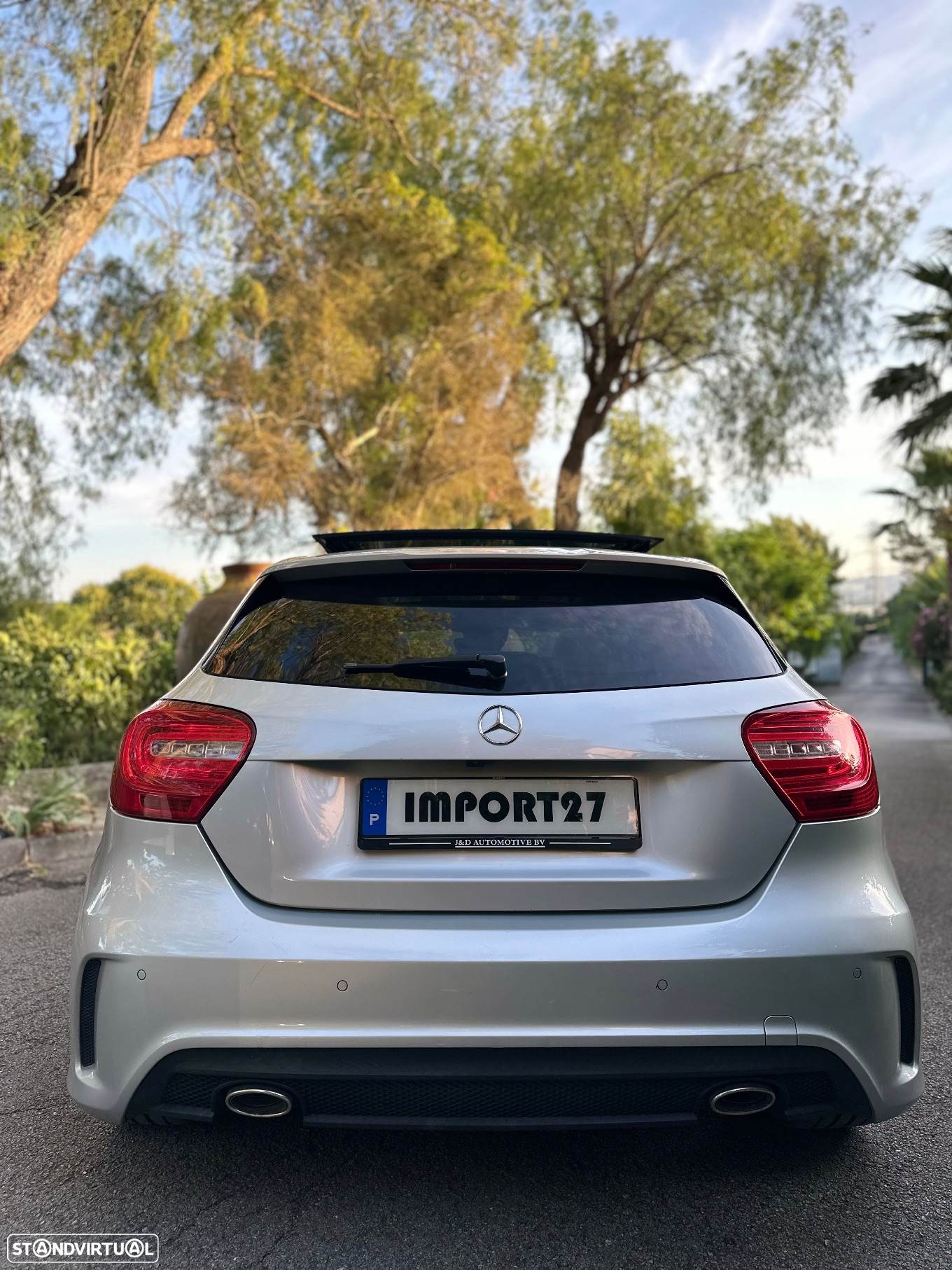 Mercedes-Benz A 220 d 7G-DCT AMG Line - 4