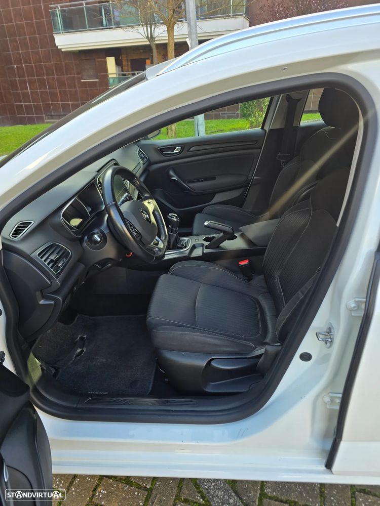 Renault Mégane Sport Tourer 1.5 dCi Limited - 8