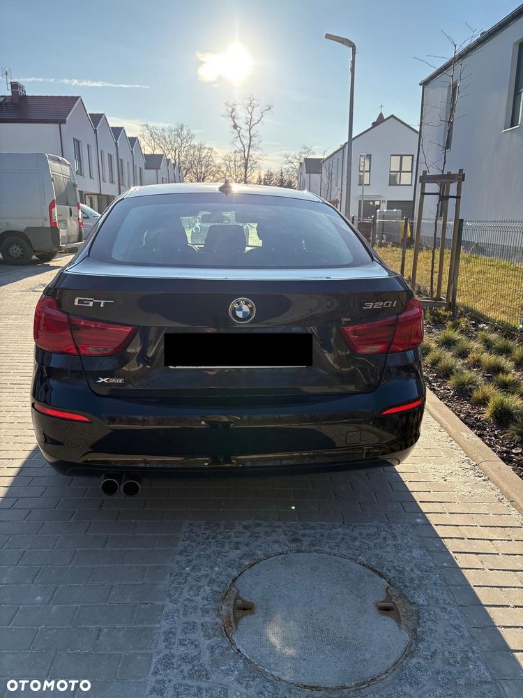 BMW Seria 3 320i GPF xDrive - 10