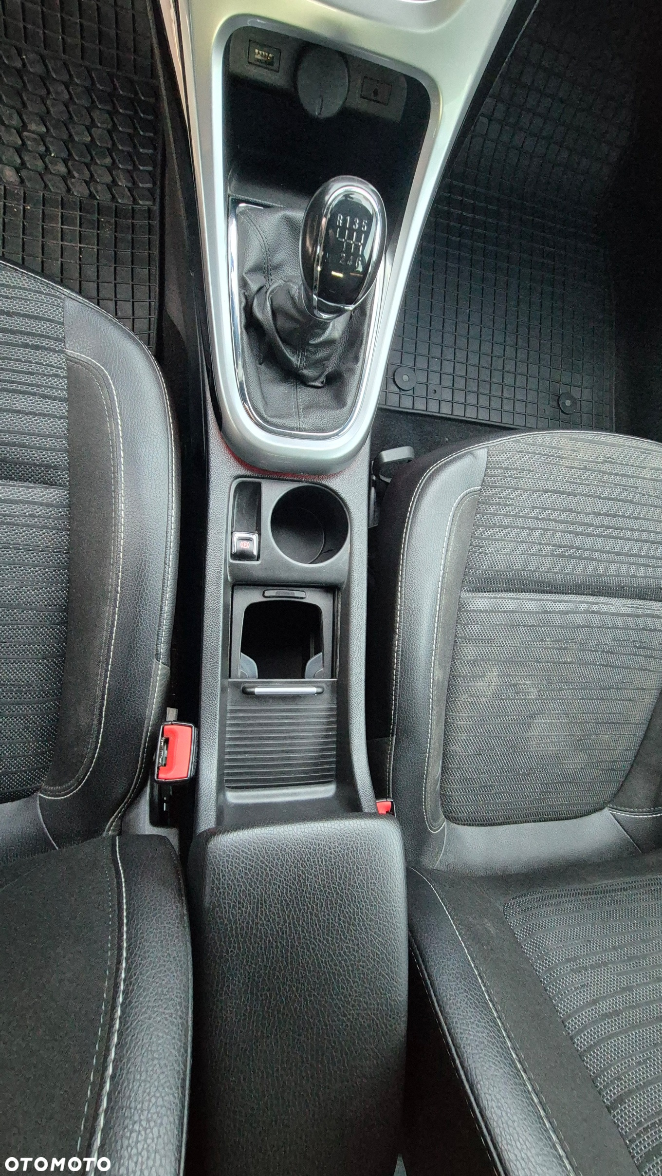Opel Astra 1.7 CDTI DPF ENERGY - 11