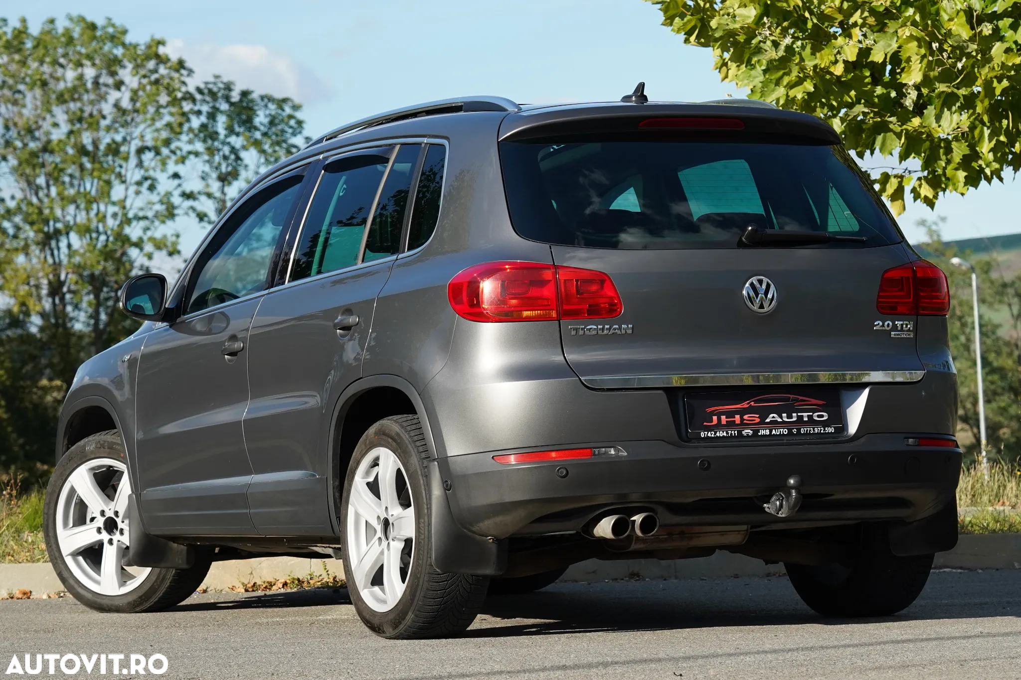 Volkswagen Tiguan 2.0 TDI DPF 4Motion BlueMotion Technology DSG Exclusive - 3
