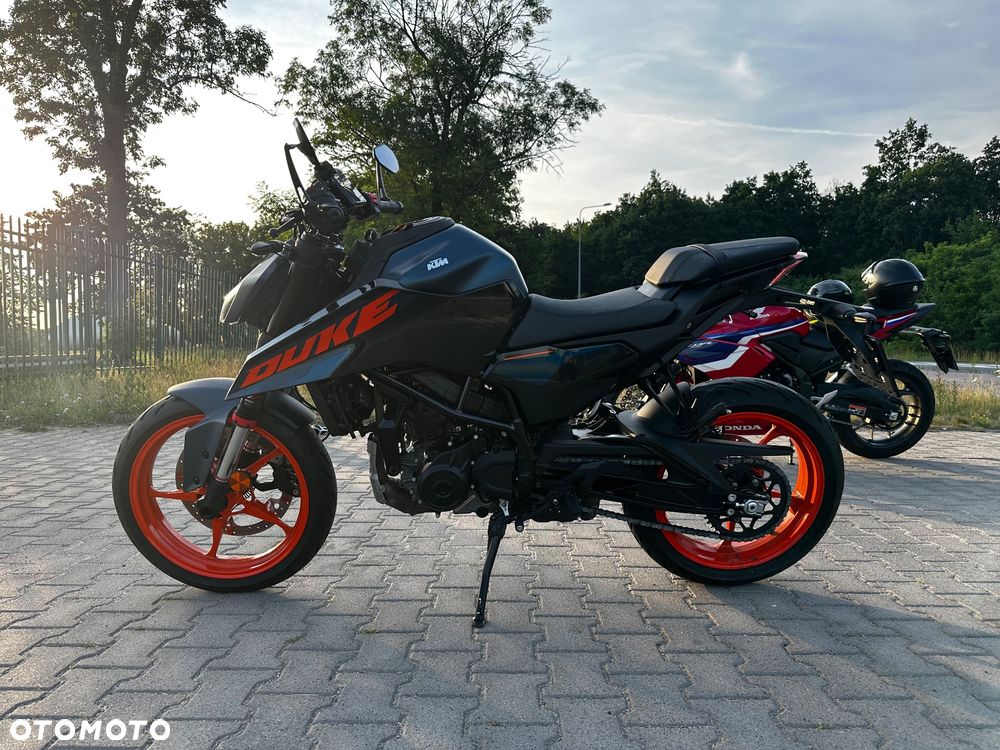 KTM Duke 125 - 8