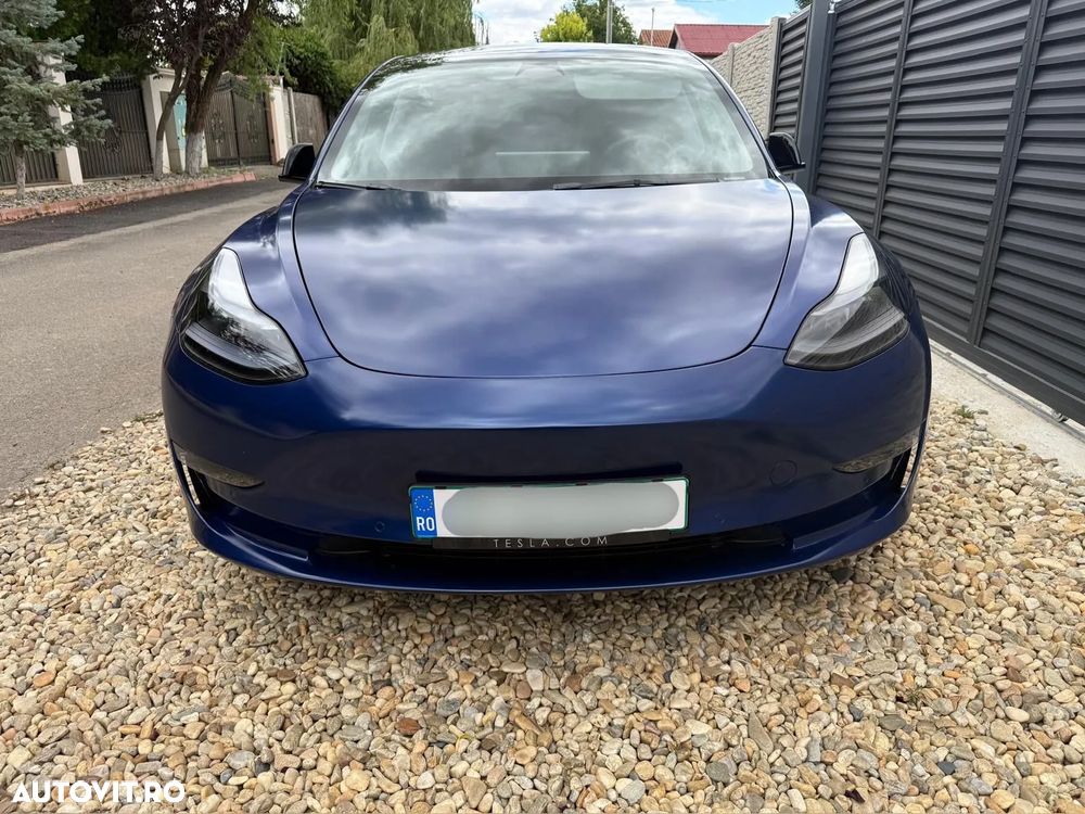 Tesla Model 3 - 7