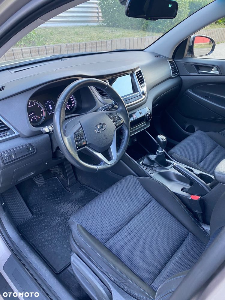 Hyundai Tucson 1.6 GDI BlueDrive Comfort 2WD - 27