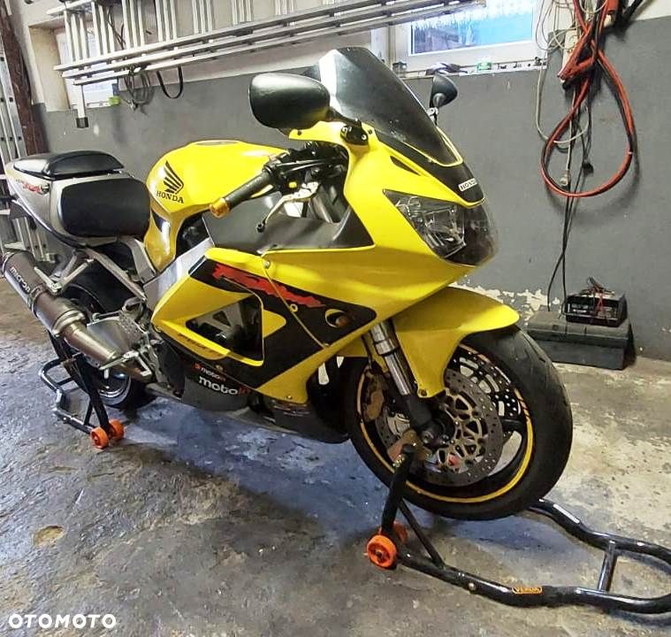 Honda CBR - 2