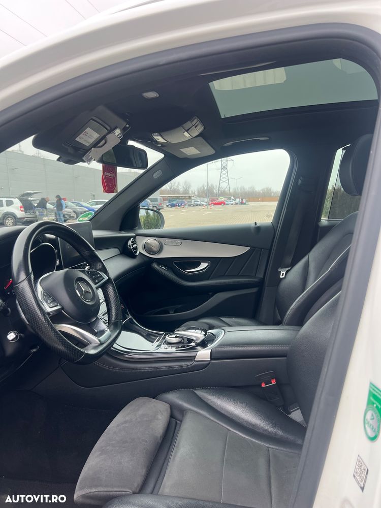 Mercedes-Benz GLC - 11