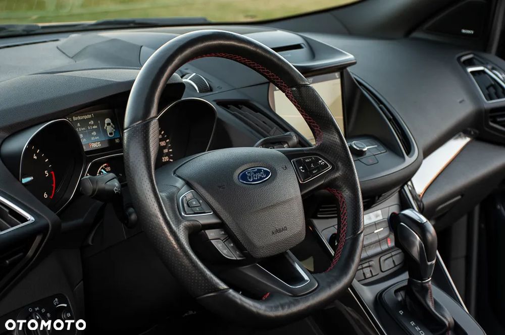 Ford Kuga 2.0 TDCi 4x4 ST-Line - 20