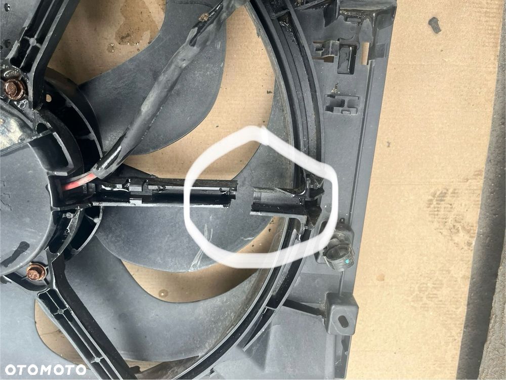 WENTYLATOR PEUGEOT 308 T9 3008 508 5008 - 4