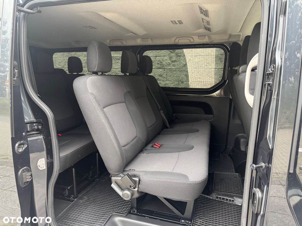 Renault Trafic 2.0 dCi - 23