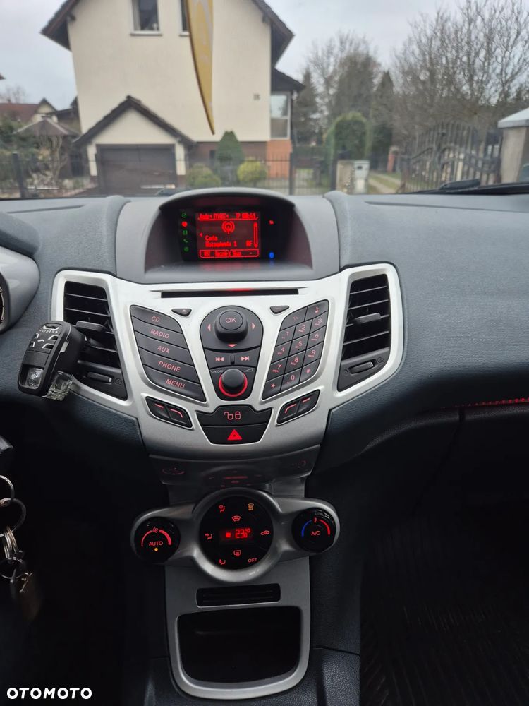 Ford Fiesta 1.25 Titanium - 8