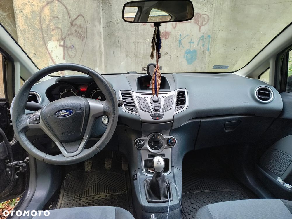 Ford Fiesta 1.25 Trend - 9