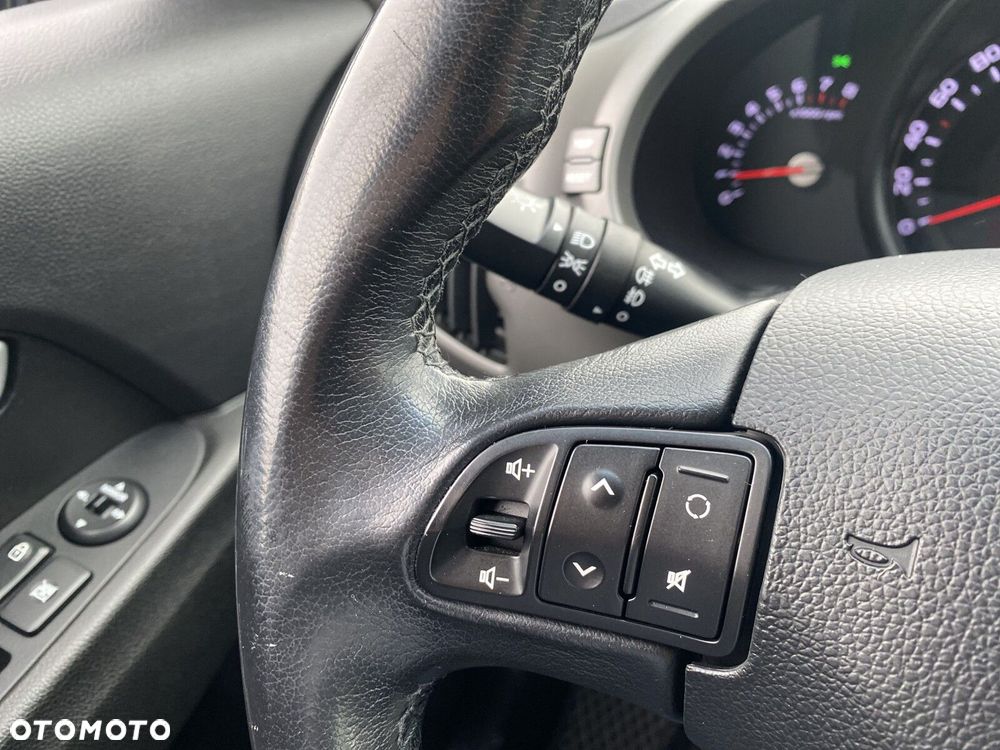 Kia Sportage - 16