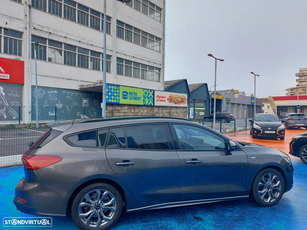 Ford Focus SW 1.0 EcoBoost ST-Line X - 10