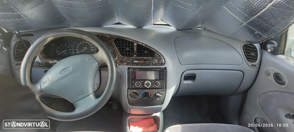 Ford Fiesta 1.25 Ghia - 3